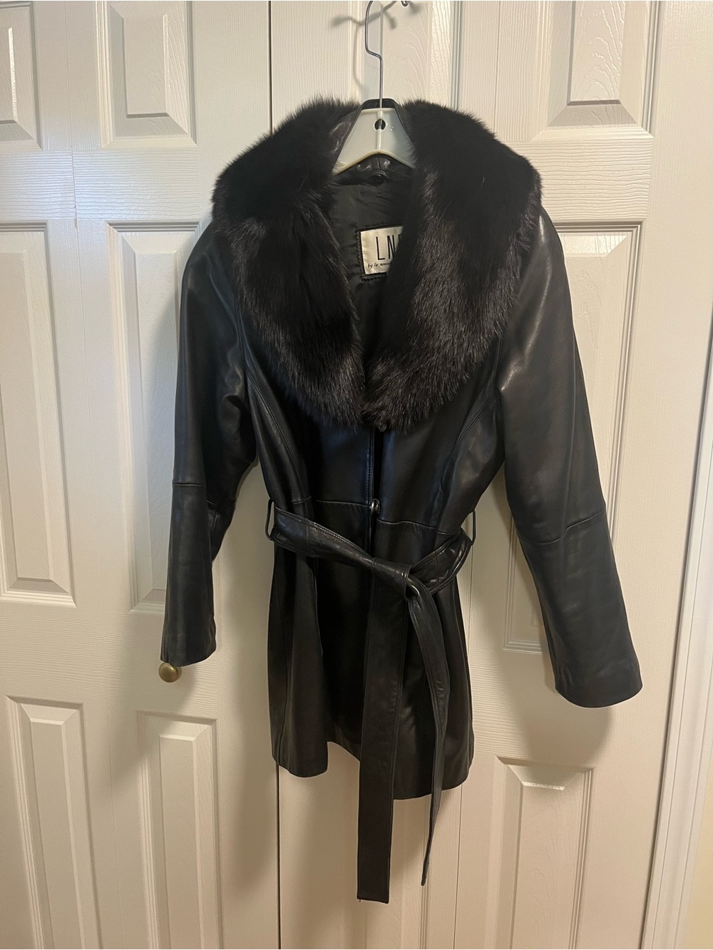 LN Black Leather Belted Coat with Fur Collar